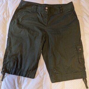 liz & co. stretch cargo capris